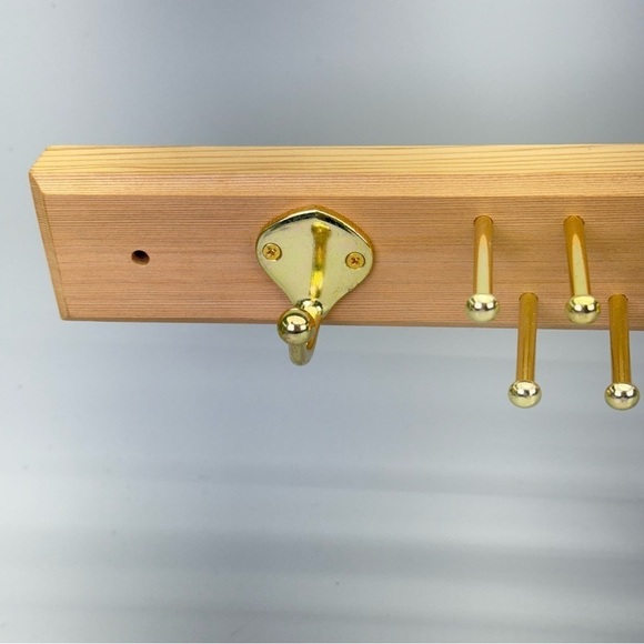 Vintage Cedar Saracen Inc. Tie and Belt Rack - Picture 3 of 10